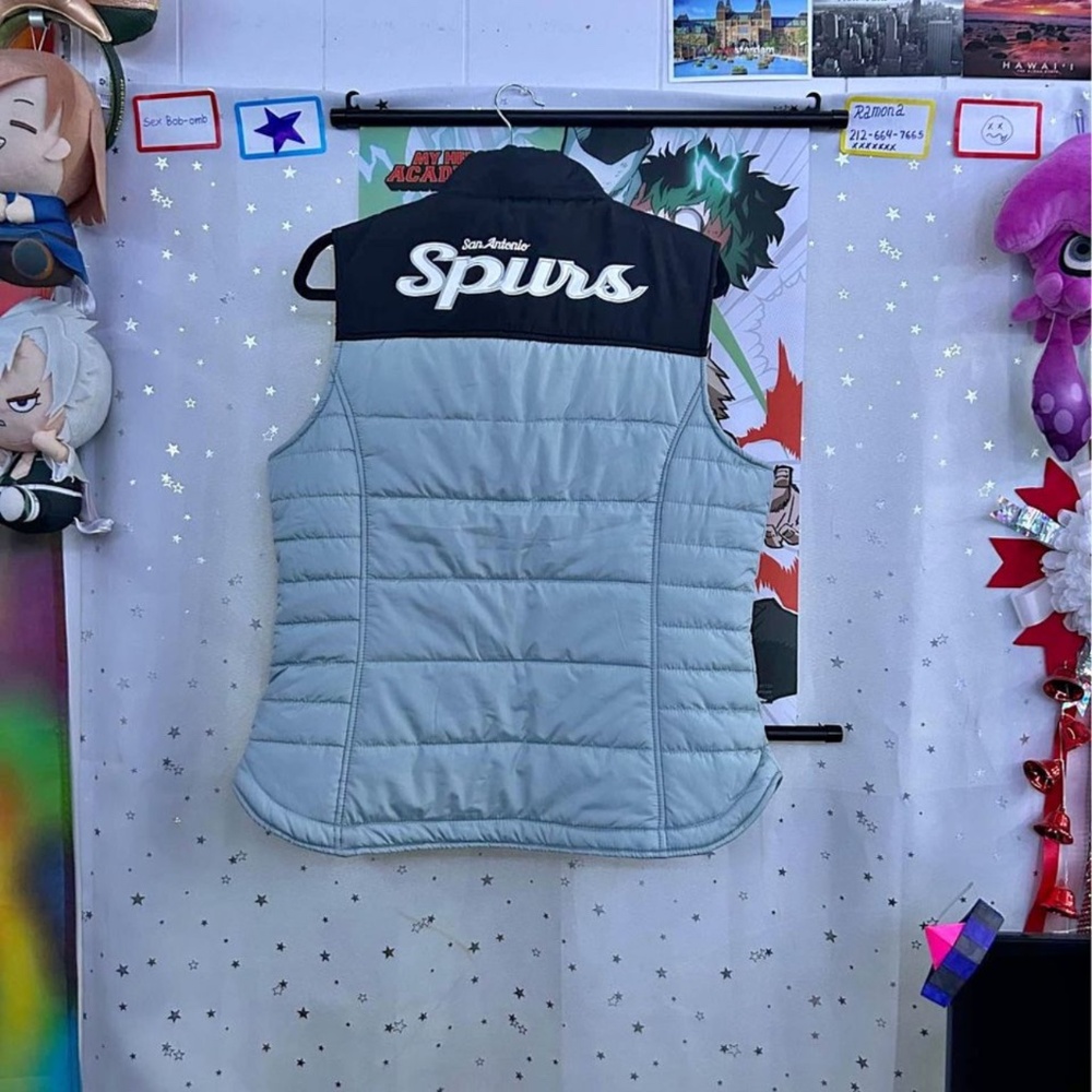Spurs puffer vest